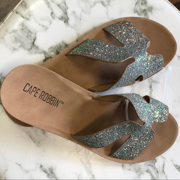 ‼️ Blue Sparkle H Inspired Fashion Sandals - Picture 5 of 7